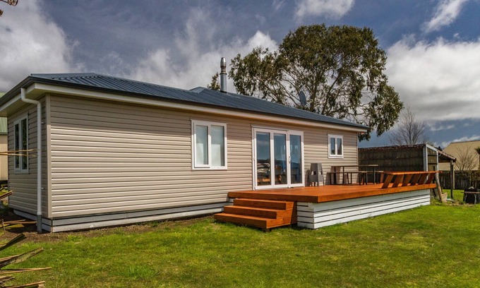 National Park Village Cottage | Buddo's Retreat - National Park Holiday Home