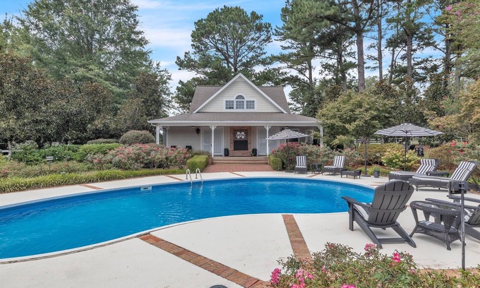 Starkville House | Bulldog Fans’ Escape | Cozy 2BR + Private Pool