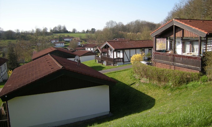 Dipperz House | Bungalow 31 on the edge of the forest in the vacation complex RHÖN RESIDENCE with 1 bedroom.