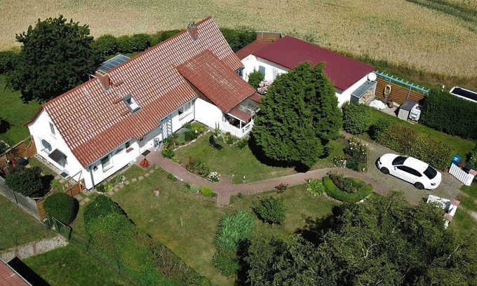Rambin House | Bungalow starboard