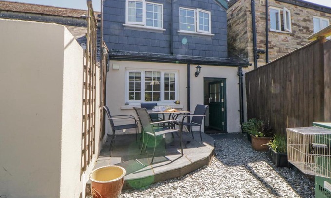 Walkhampton House | Burham Cottage