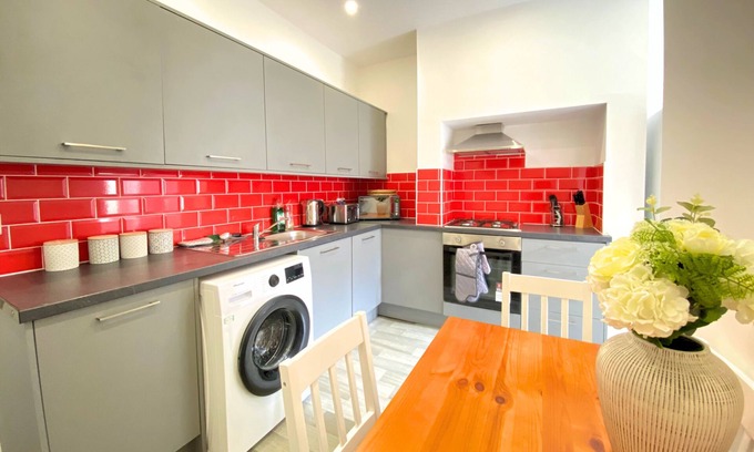 Burnley House | burnley lebanon house by bevolve