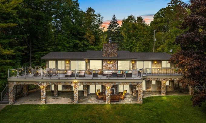 Brutus House | BURT LAKE RETREAT - 200 Feet of Private Waterfront - 5 Bedrooms and 3.5 Baths