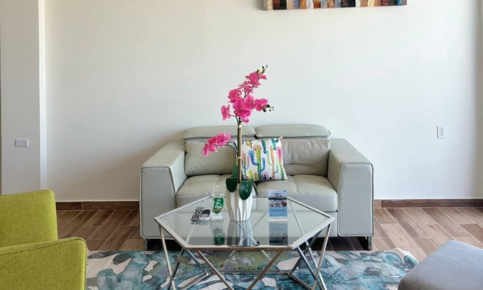 Bushiri Apartment | Bushiri's Long Life Building-2BD/1BA APT-Sleeps 4