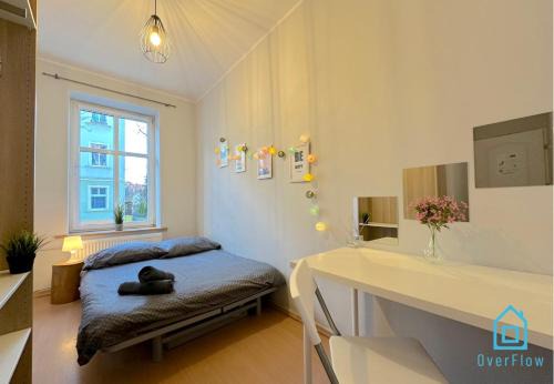 Wrzeszcz House | Butterfly Room - 15 Minutes to Gdańsk Old Town & Sea