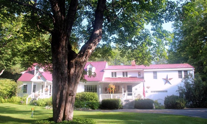 Intervale Bed & Breakfast | Buttonwood Inn on Mount Surprise