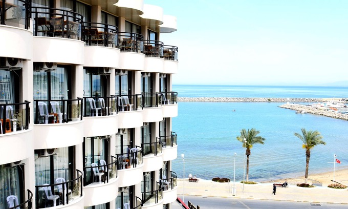 Kusadasi City Centre Hotel | By Karaaslan Inn