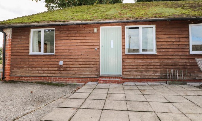 Pulborough House | Byre Cottage 2
