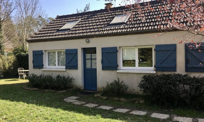 Cely Cottage | Côté quai, charming gîte near Barbizon