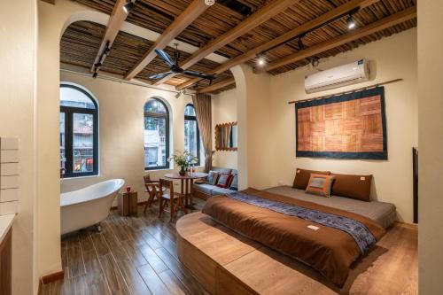 Trang Tien Apartment | CÚC CÚC Nguyen Can Khac Ngay Bon Sau
