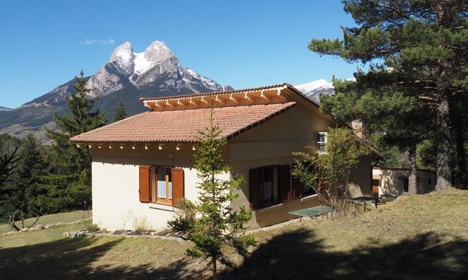 Saldes House | CA L'ANELLA (SALDES)