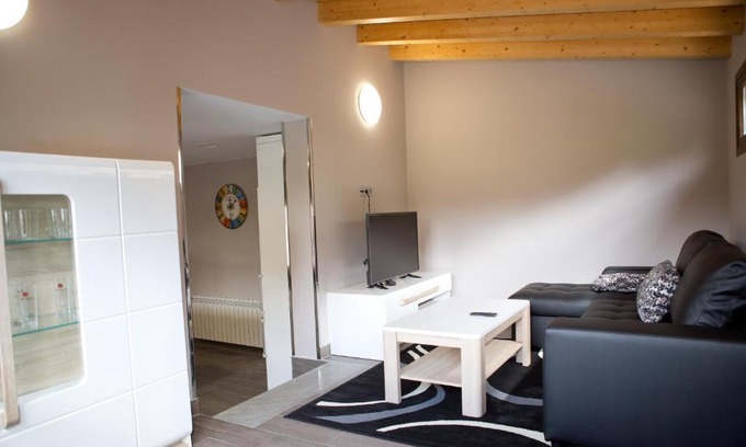 Pravia House | Ca Roxa
