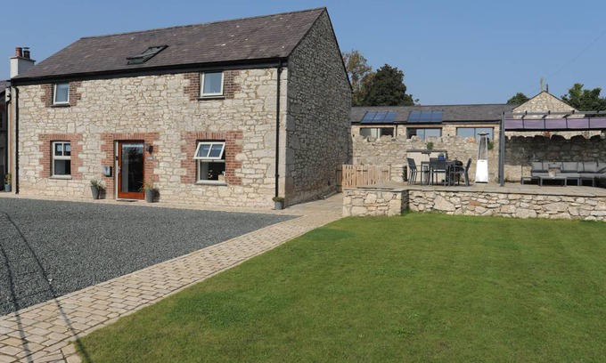 Beaumaris Cottage | Cabin ∙ 4 bedrooms ∙ 8 guests