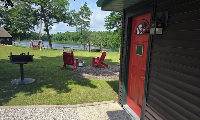 Lake Ann Cabin | Cabin #5- Sleeping Bear Resort
