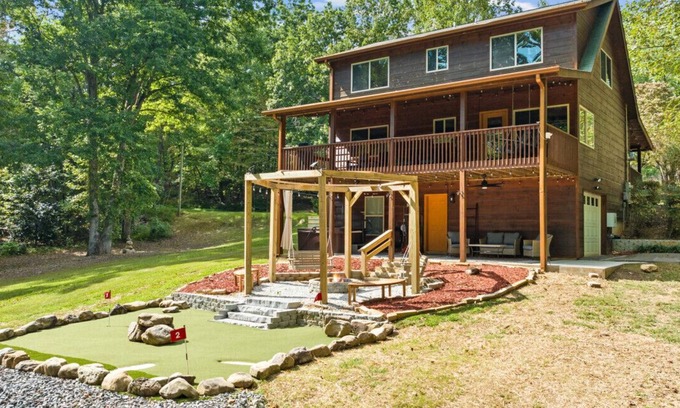 Morganton House | Cabin At The Lake-Morganton - Hot tub,Pet Friendly