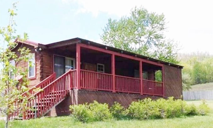 Hendersonville Cabin | Cabin in the Meadow-Peaceful 1BR 20Acre Rural Retreat-HotTub-WiFi-Near Asheville