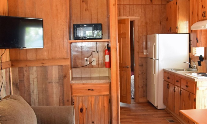 Georgetown Cabin | Cabins On the Sampit River .