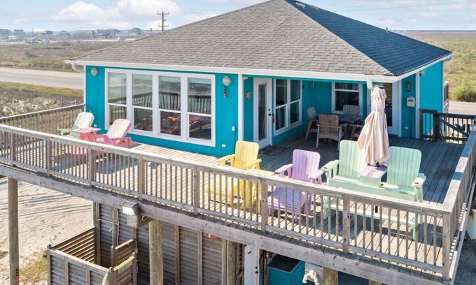 Port Bolivar Apartment | Cabn By the Sea Ultra Secluded Beachfront Home