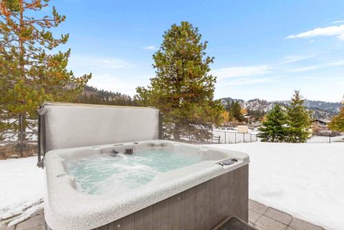 Leavenworth House | Cairn Cottage - Alice Lodging