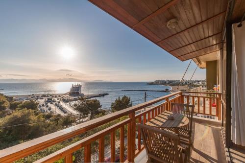 Rafina-Pikermi Apartment | CALDERA close to the port, airport & Athens