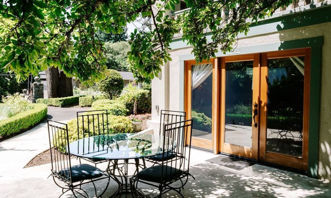 Healdsburg House | Calderwood Inn