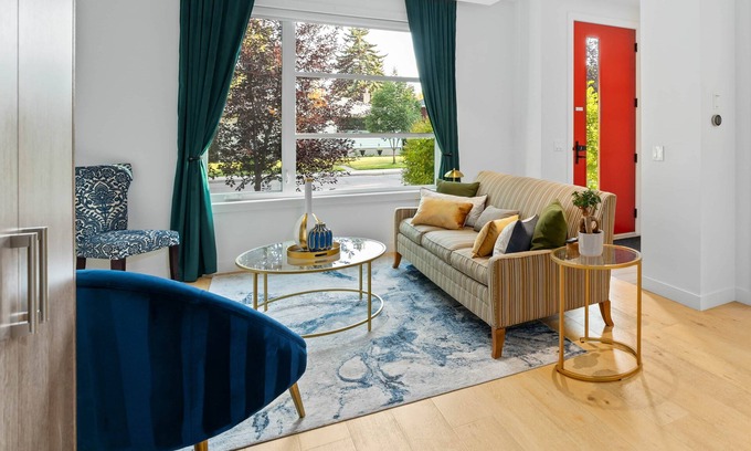 Richmond House | Calgary Grand Retreat| Sleeps 16|8BR, 8BA