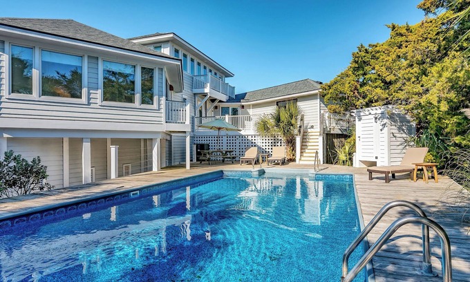 West Beach House | Call Ahead to Heat the Pool! Waterfront retreat!