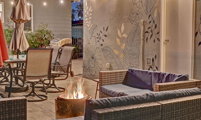 Bixby Knolls House | Calming Sanctuary near attractions/beaches and LAX