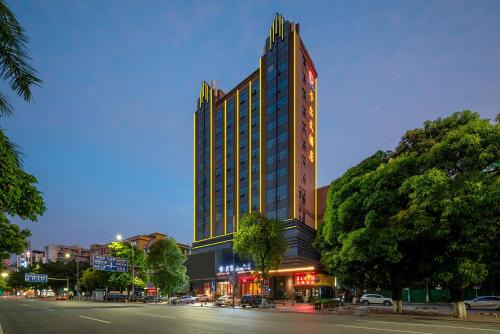 Huadu Hotel | Calvin International Hotel Guangzhou Baiyun International Airport Huadu Plaza Branch - Free Deliver Service to Guangzhou Baiyun International Airport & Free Deliver Service to Canton Fair Complex During Canton Fair Period