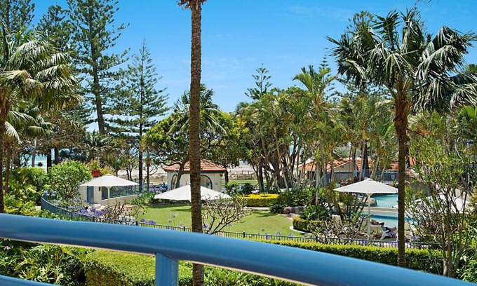 Coolangatta Apartment | Calypso Plaza Resort Unit 223