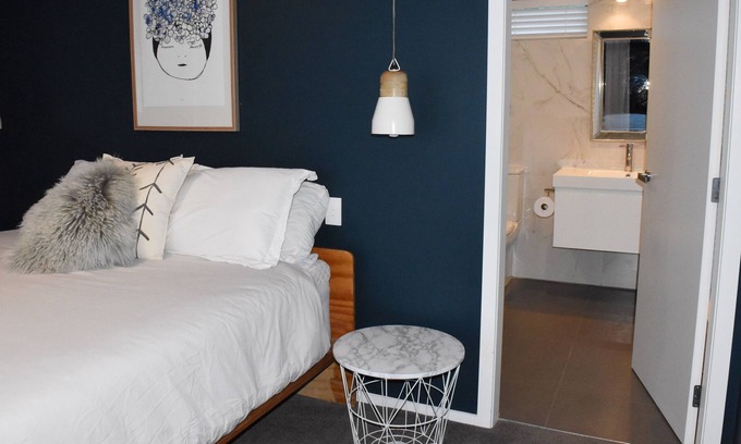 Cambridge House | Cambridge Riverside Executive Home