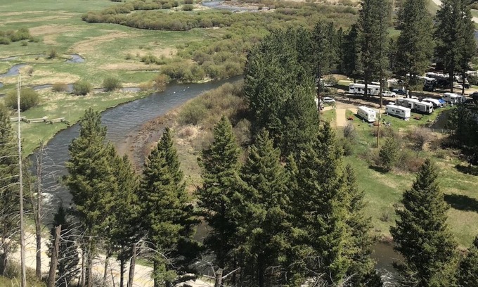 Ravalli County RV Rental | CAMP SULA - RV SITE 7