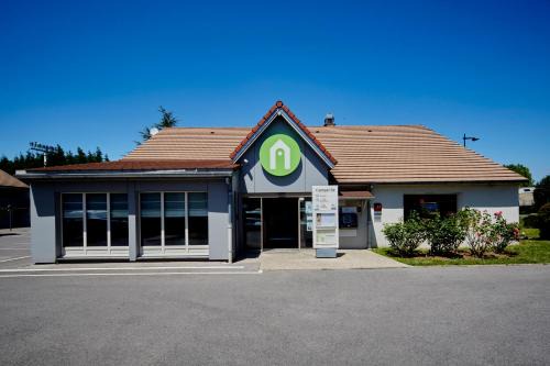 Corbeil-Essonnes Hotel | Campanile Evry Ouest - Corbeil Essonnes