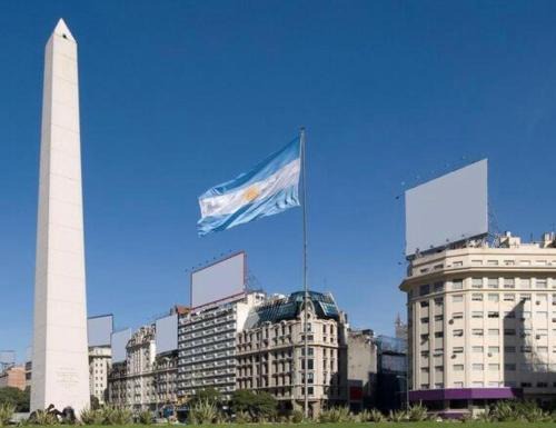 El Centro Apartment | Campeones del Mundo