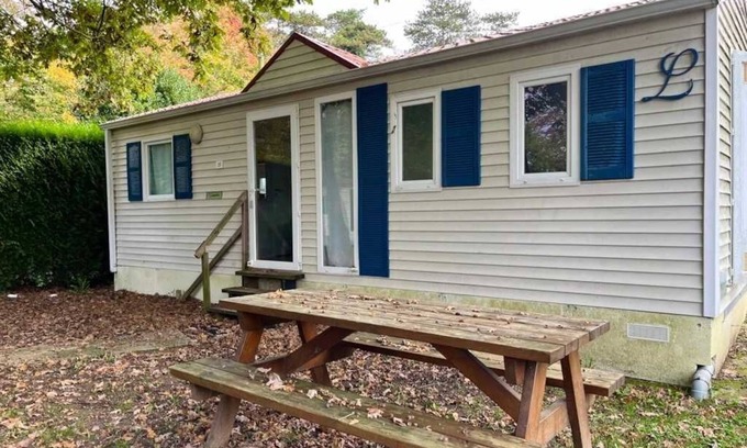 Angicourt House | Camping 2 étoiles - ccbabia