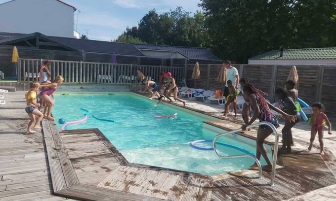 Surgeres House | Camping 3 étoiles - Parc aquatique - ccbbbeh