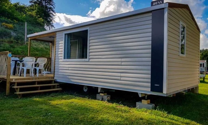 Langogne House | Camping 3 étoiles - Piscine - ccbadee