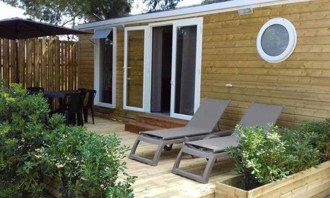 Pezenas House | Camping 3 étoiles - Piscine - ccbbhcb