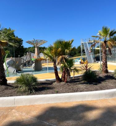 Aureilhan Other | Camping 4 étoiles Mobile home 4 à 6 personnes