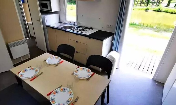 Huanne-Montmartin House | Camping du Bois de Reveuge**** - Mobile Home Classic + 3 rooms for 5 people