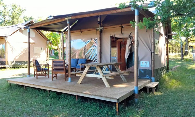Devillac House | Camping Fontaine Du Roc* - Lodge Tent 3 Rooms 4 People Without sanitary facilities