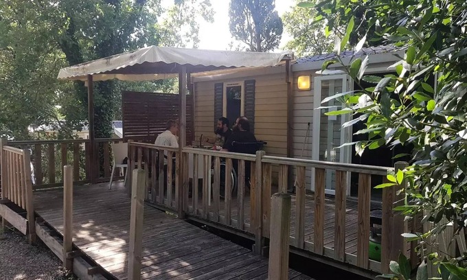 Saint-Paul-Trois-Chateaux House | Camping de la Colline * - 2 bedroom mobile home GRAND COMFORT HELIOS air-conditioned PMR 6 people