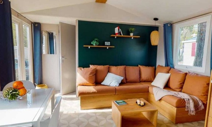 Saint-Julien-en-Born House | Camping - Funpass inclus - Piscine - ccaegd0