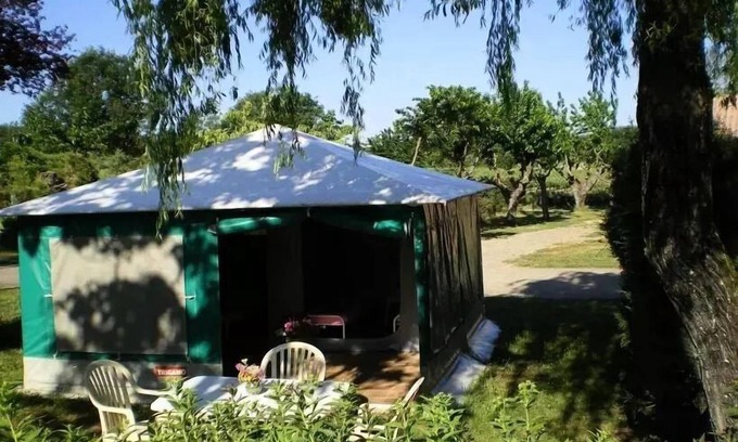 Vagnas House | Camping La Rouvière Les Pins* - 3 Room Canvas Bungalow 4 People