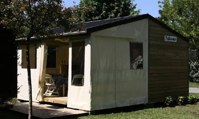 Plouharnel House | Camping Les Bruyères* - Mobil Home Tithome Without Sanitary 3 Rooms 4/5 People