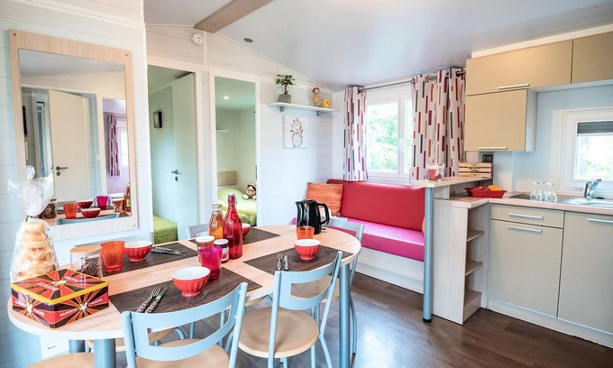 Severac-d'Aveyron House | Camping les Calquieres* - Mobile Home Cozy 4 rooms 6 people Air-conditioned