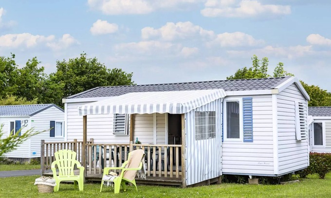 Landevieille House | Camping Romanée L'Evasion * - Comfort Mobile Home 3 Rooms 4 People + TV