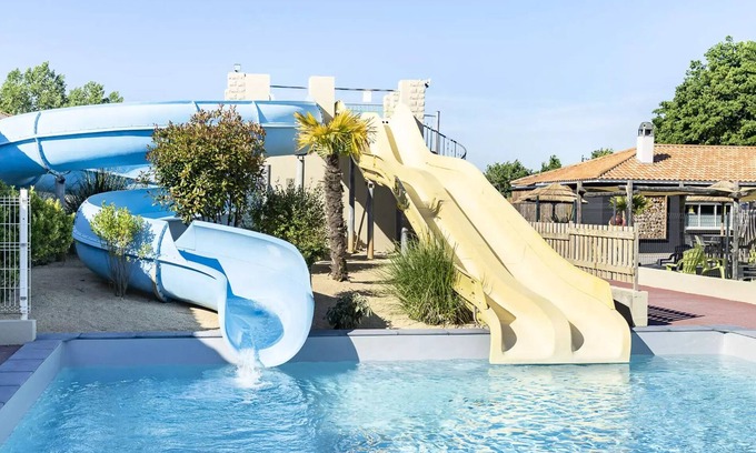 Landevieille House | Camping Romanée L'Evasion* - Comfort mobile home 3 rooms 4 people