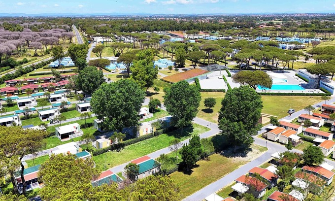 Zona XXXIV Casal Palocco RV Rental | Camping Village Roma Capitol