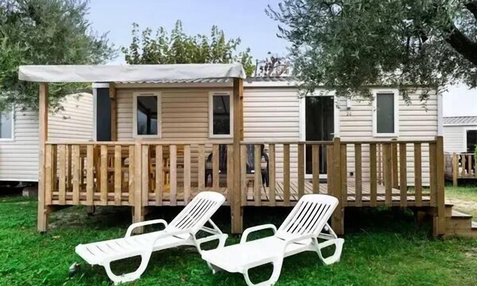 Houlgate House | Campsite La Vallée* - Mobile home Comfort XL 3 rooms 4 people - TV